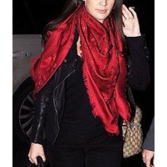 Good Condition Louis Vuitton Burgundy Monogram Shawl/Wrap No New No Tags - Picture 8 of 8